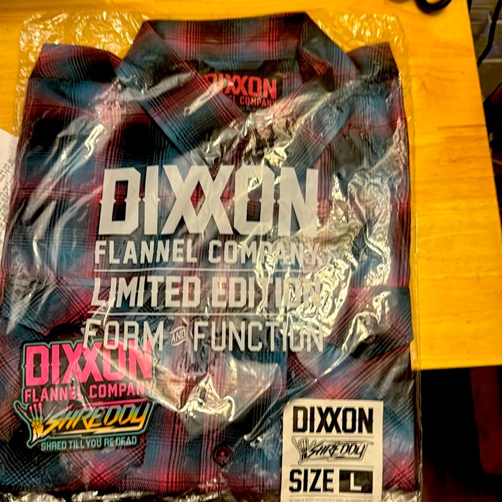Dixxon Flannel Shreddy OG 2021 Large NIB